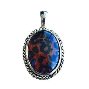 Vintage Silver-Tone Oval Leopard Print Pendant Necklace Charm